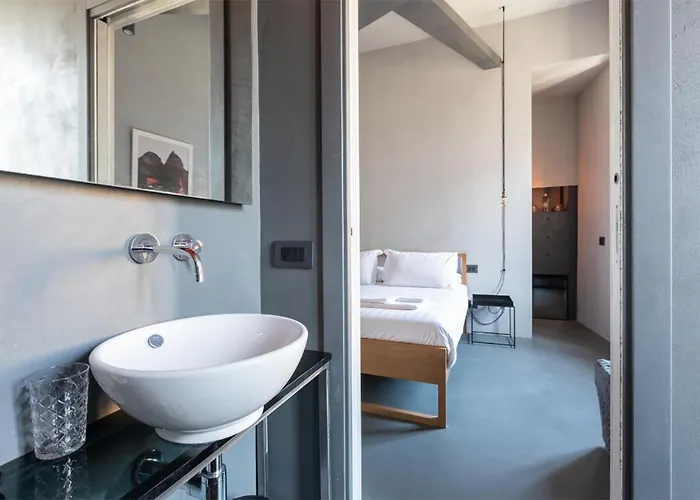 Pietra - The Italian Collection Bed & Breakfast