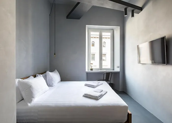 Pietra - The Italian Collection Bed & Breakfast Rome